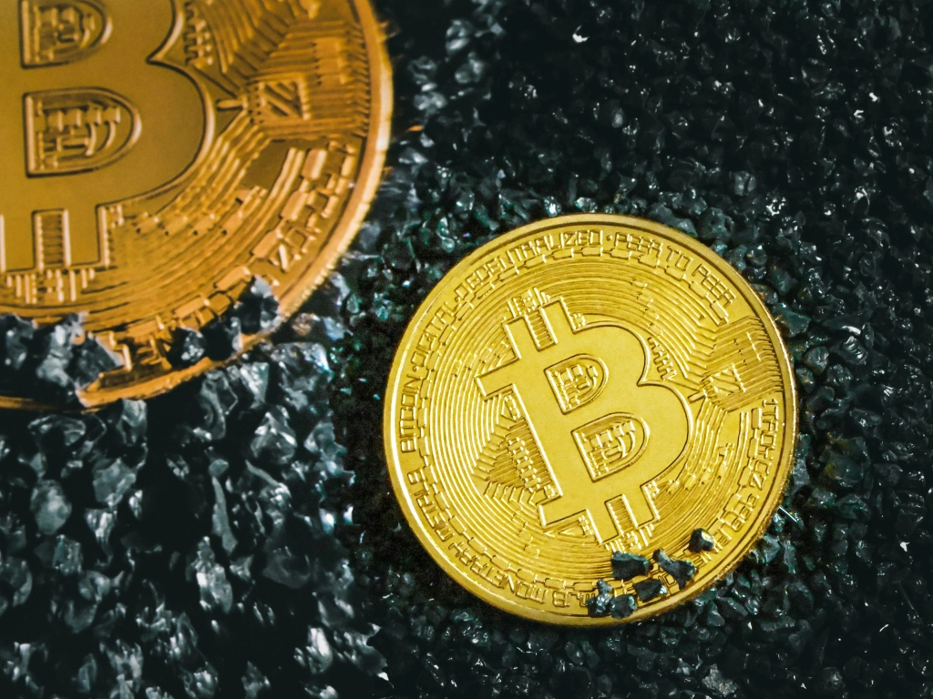 Bitcoin Adoption Grows: More Companies Using Lightning